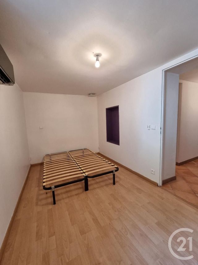 Afficher la photo en grand Appartement F3 à vendre - 3 pièces - 61.0 m2 - LA PENNE SUR HUVEAUNE - 13 - PROVENCE-ALPES-COTE-D-AZUR - Century 21 Concept Immobilier