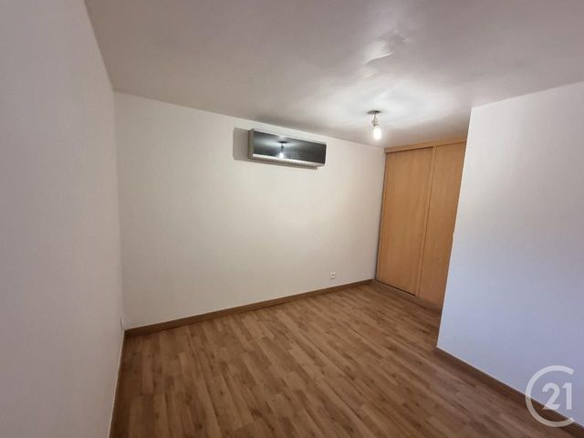 Afficher la photo en grand Appartement F3 à vendre - 3 pièces - 61.0 m2 - LA PENNE SUR HUVEAUNE - 13 - PROVENCE-ALPES-COTE-D-AZUR - Century 21 Concept Immobilier
