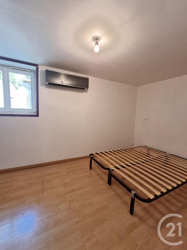 Afficher la photo en grand Appartement F3 à vendre - 3 pièces - 61.0 m2 - LA PENNE SUR HUVEAUNE - 13 - PROVENCE-ALPES-COTE-D-AZUR - Century 21 Concept Immobilier