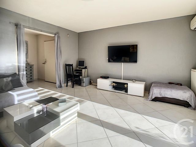 Appartement F4 à vendre - 4 pièces - 87.0 m2 - ALLAUCH - 13 - PROVENCE-ALPES-COTE-D-AZUR - Century 21 Concept Immobilier Appartement F4 à vendre - 4 pièces - 87.0 m2 - ALLAUCH - 13 - PROVENCE-ALPES-COTE-D-AZUR - Century 21 Concept Immobilier