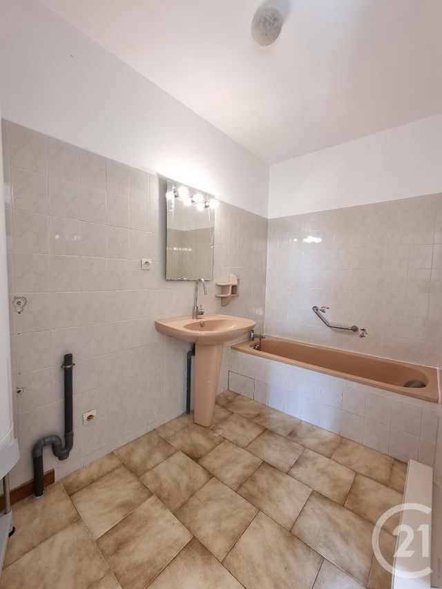 Afficher la photo en grand maison à vendre - 5 pièces - 125.0 m2 - PLAN DE CUQUES - 13 - PROVENCE-ALPES-COTE-D-AZUR - Century 21 Concept Immobilier