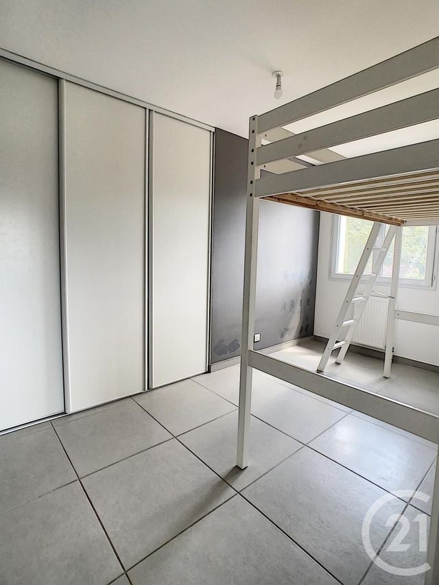 Afficher la photo en grand Appartement F3 à vendre - 3 pièces - 58.0 m2 - ALLAUCH - 13 - PROVENCE-ALPES-COTE-D-AZUR - Century 21 Concept Immobilier