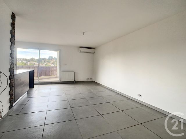 Afficher la photo en grand Appartement F3 à vendre - 3 pièces - 58.0 m2 - ALLAUCH - 13 - PROVENCE-ALPES-COTE-D-AZUR - Century 21 Concept Immobilier