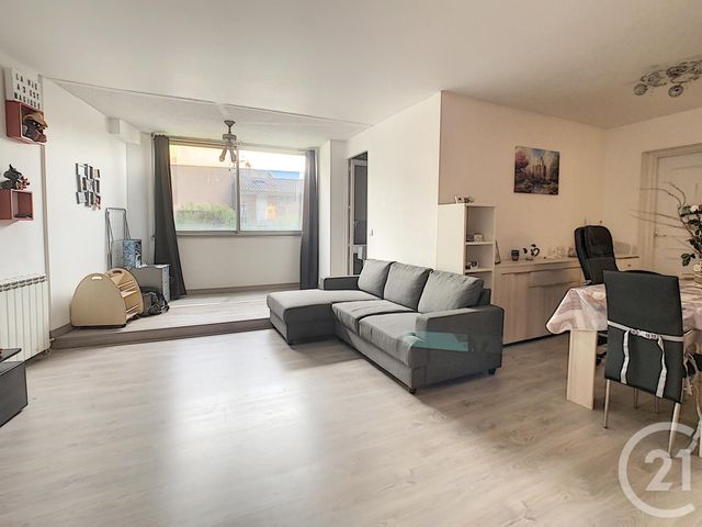 Appartement F4 à vendre - 4 pièces - 82.0 m2 - ALLAUCH - 13 - PROVENCE-ALPES-COTE-D-AZUR - Century 21 Concept Immobilier Appartement F4 à vendre - 4 pièces - 82.0 m2 - ALLAUCH - 13 - PROVENCE-ALPES-COTE-D-AZUR - Century 21 Concept Immobilier