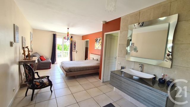 Afficher la photo en grand maison à vendre - 4 pièces - 147.0 m2 - MARSEILLE - 13013 - PROVENCE-ALPES-COTE-D-AZUR - Century 21 Concept Immobilier