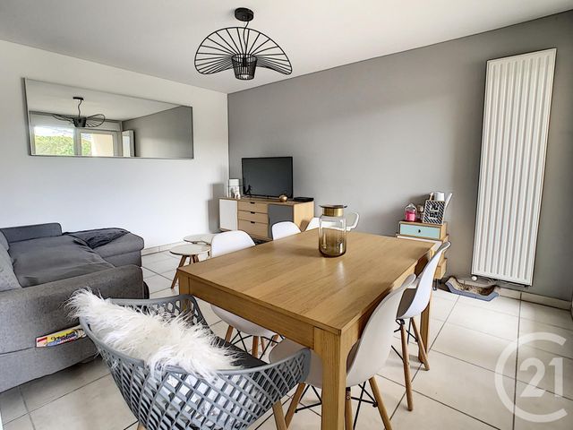 Appartement F2 à vendre - 2 pièces - 42.0 m2 - MARSEILLE - 13011 - PROVENCE-ALPES-COTE-D-AZUR - Century 21 Concept Immobilier Appartement F2 à vendre - 2 pièces - 42.0 m2 - MARSEILLE - 13011 - PROVENCE-ALPES-COTE-D-AZUR - Century 21 Concept Immobilier