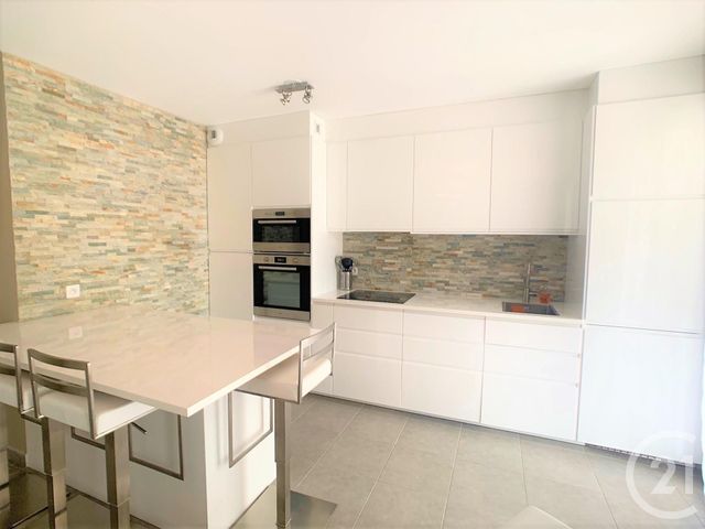 Appartement F2 à vendre - 2 pièces - 47.0 m2 - ALLAUCH - 13 - PROVENCE-ALPES-COTE-D-AZUR - Century 21 Concept Immobilier Appartement F2 à vendre - 2 pièces - 47.0 m2 - ALLAUCH - 13 - PROVENCE-ALPES-COTE-D-AZUR - Century 21 Concept Immobilier
