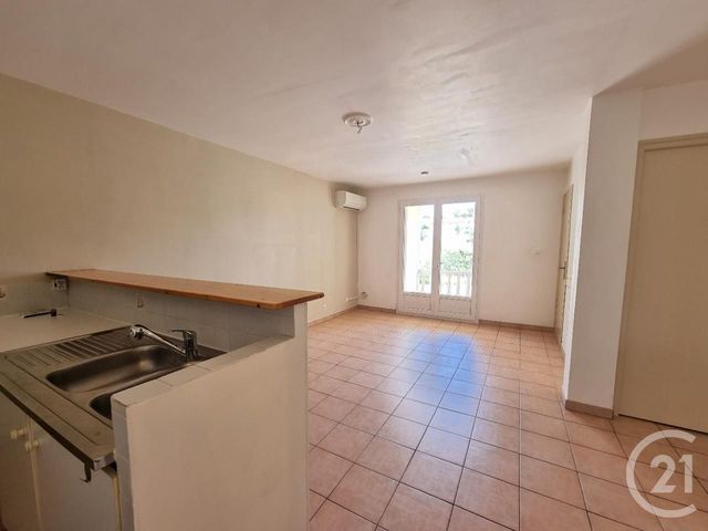 Afficher la photo en grand Appartement F2 à louer - 2 pièces - 46.0 m2 - ALLAUCH - 13 - PROVENCE-ALPES-COTE-D-AZUR - Century 21 Concept Immobilier