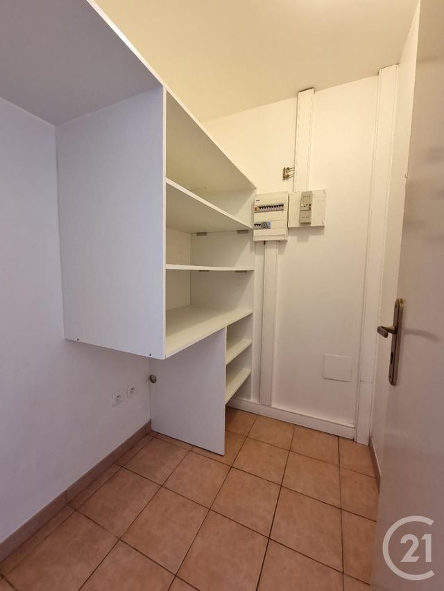 Afficher la photo en grand Appartement F2 à louer - 2 pièces - 46.0 m2 - ALLAUCH - 13 - PROVENCE-ALPES-COTE-D-AZUR - Century 21 Concept Immobilier