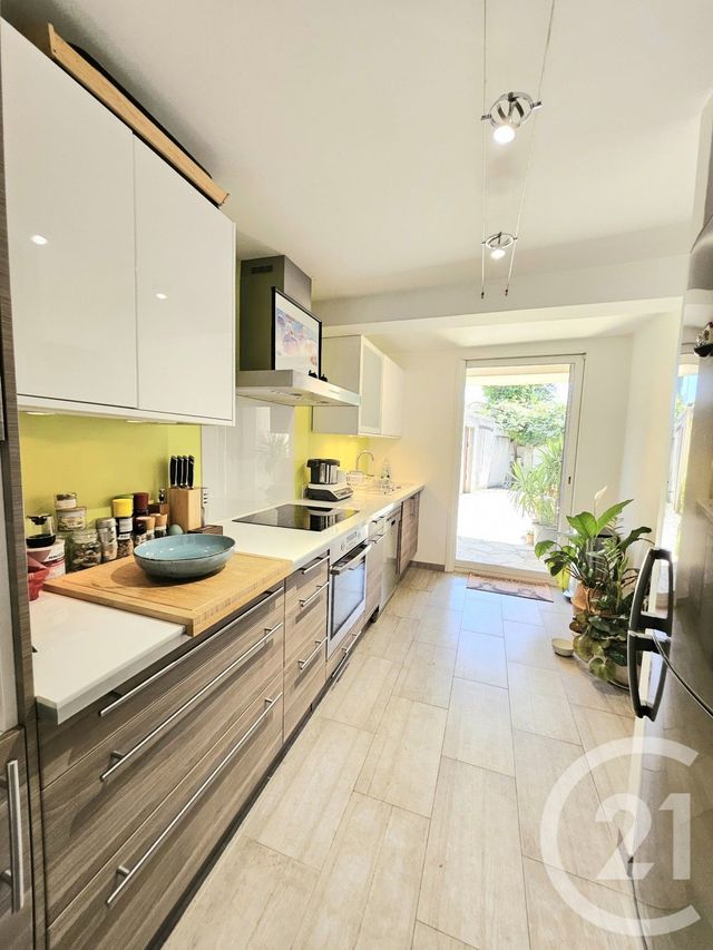 maison à vendre - 4 pièces - 111.0 m2 - PLAN DE CUQUES - 13 - PROVENCE-ALPES-COTE-D-AZUR - Century 21 Concept Immobilier
