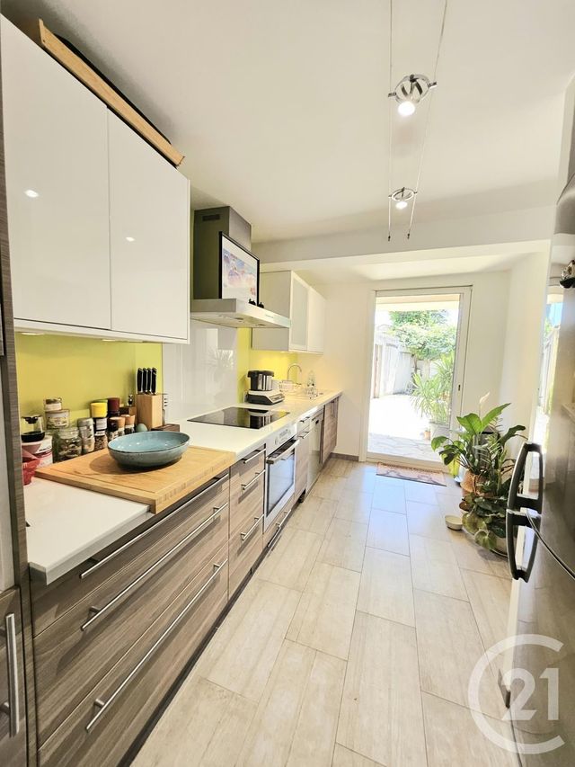 maison à vendre - 4 pièces - 111.0 m2 - PLAN DE CUQUES - 13 - PROVENCE-ALPES-COTE-D-AZUR - Century 21 Concept Immobilier