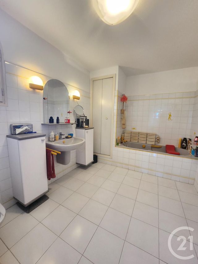 maison à vendre - 7 pièces - 292.0 m2 - ALLAUCH - 13 - PROVENCE-ALPES-COTE-D-AZUR - Century 21 Concept Immobilier