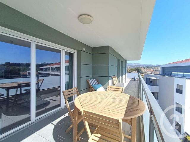 Appartement T3 à louer - 3 pièces - 56.9 m2 - MARSEILLE - 13013 - PROVENCE-ALPES-COTE-D-AZUR - Century 21 Concept Immobilier