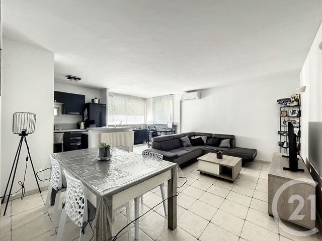 Appartement T4 à vendre - 4 pièces - 80.0 m2 - PLAN DE CUQUES - 13 - PROVENCE-ALPES-COTE-D-AZUR - Century 21 Concept Immobilier