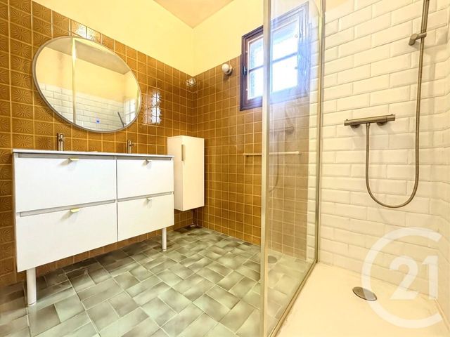 maison à louer - 5 pièces - 154.0 m2 - ALLAUCH - 13 - PROVENCE-ALPES-COTE-D-AZUR - Century 21 Concept Immobilier