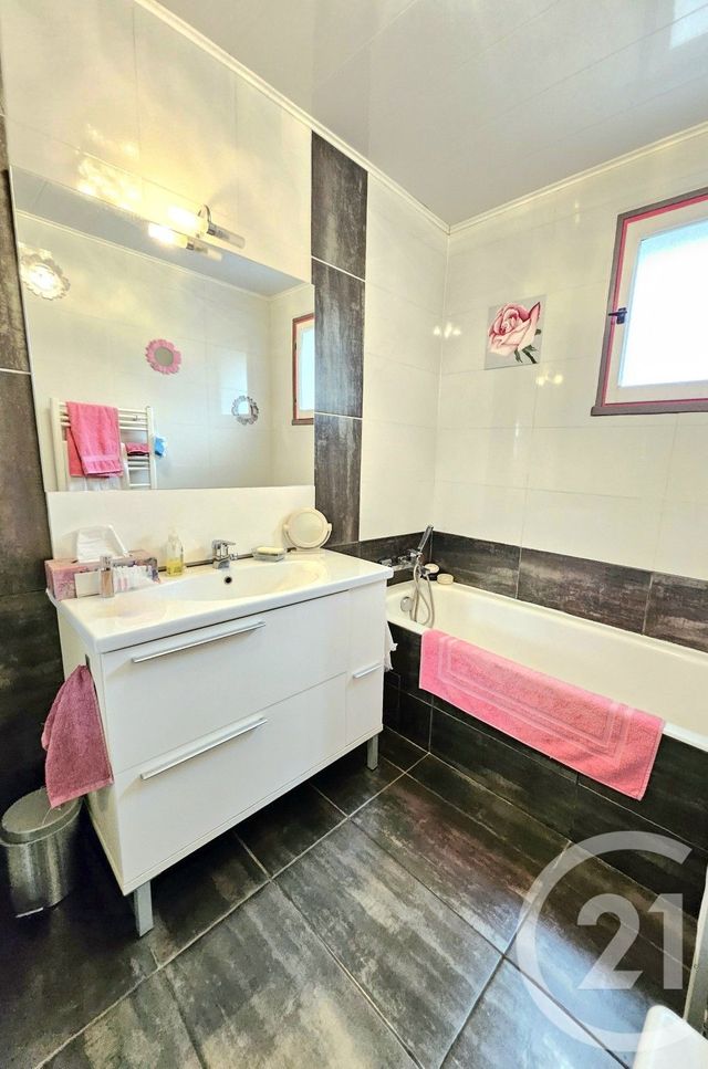 maison à vendre - 6 pièces - 119.0 m2 - ALLAUCH - 13 - PROVENCE-ALPES-COTE-D-AZUR - Century 21 Concept Immobilier