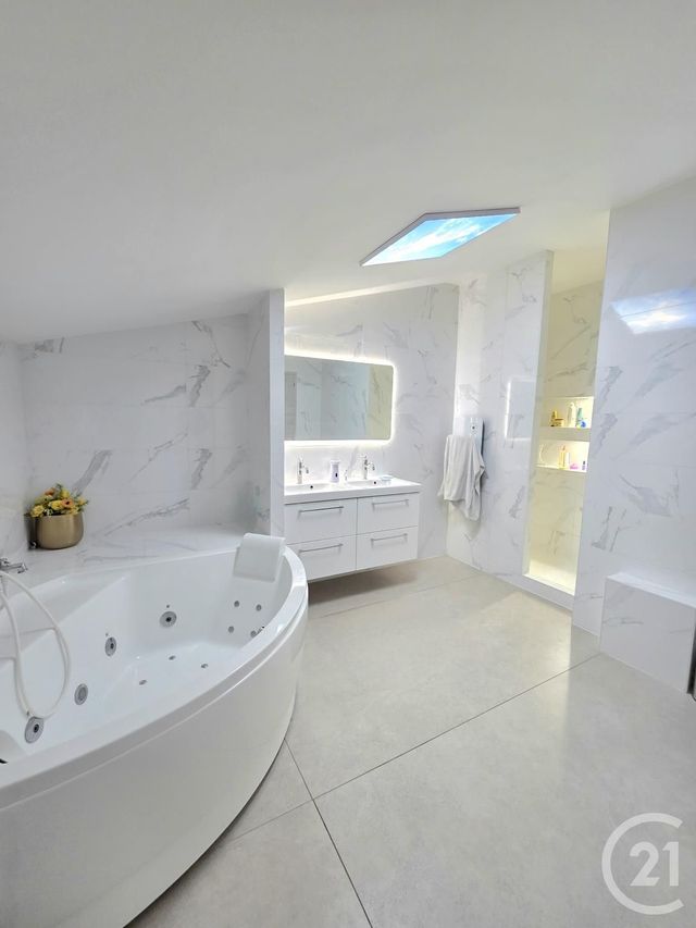 Afficher la photo en grand maison à vendre - 4 pièces - 110.0 m2 - ALLAUCH - 13 - PROVENCE-ALPES-COTE-D-AZUR - Century 21 Concept Immobilier