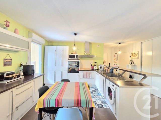 Appartement F3 à vendre - 3 pièces - 63.0 m2 - MARSEILLE - 13013 - PROVENCE-ALPES-COTE-D-AZUR - Century 21 Concept Immobilier