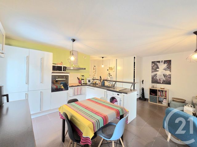 Appartement F3 à vendre - 3 pièces - 63.0 m2 - MARSEILLE - 13013 - PROVENCE-ALPES-COTE-D-AZUR - Century 21 Concept Immobilier