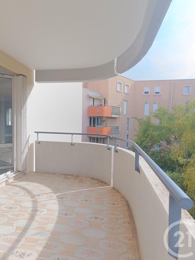 Appartement T3 à louer - 3 pièces - 66.0 m2 - PLAN DE CUQUES - 13 - PROVENCE-ALPES-COTE-D-AZUR - Century 21 Concept Immobilier