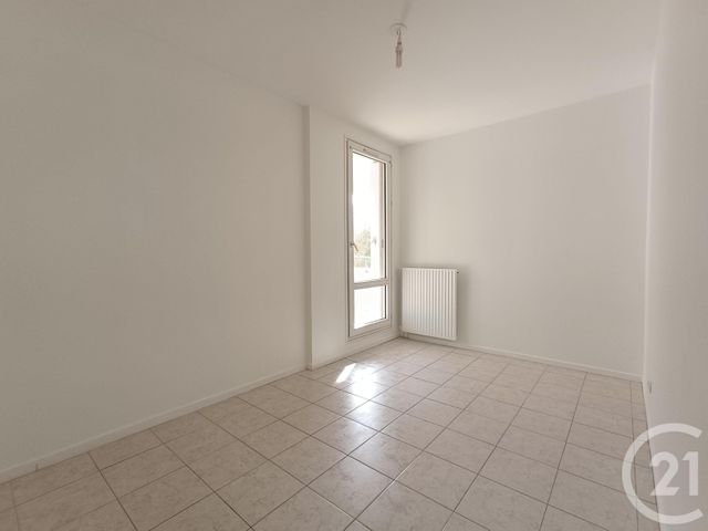 Appartement T3 à louer - 3 pièces - 66.0 m2 - PLAN DE CUQUES - 13 - PROVENCE-ALPES-COTE-D-AZUR - Century 21 Concept Immobilier
