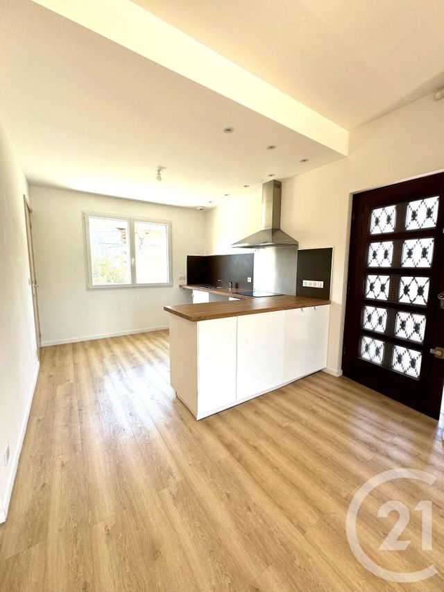 Appartement T3 à louer - 3 pièces - 59.52 m2 - ALLAUCH - 13 - PROVENCE-ALPES-COTE-D-AZUR - Century 21 Concept Immobilier