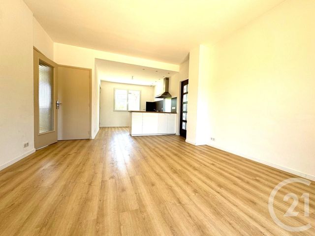 Appartement T3 à louer - 3 pièces - 59.52 m2 - ALLAUCH - 13 - PROVENCE-ALPES-COTE-D-AZUR - Century 21 Concept Immobilier