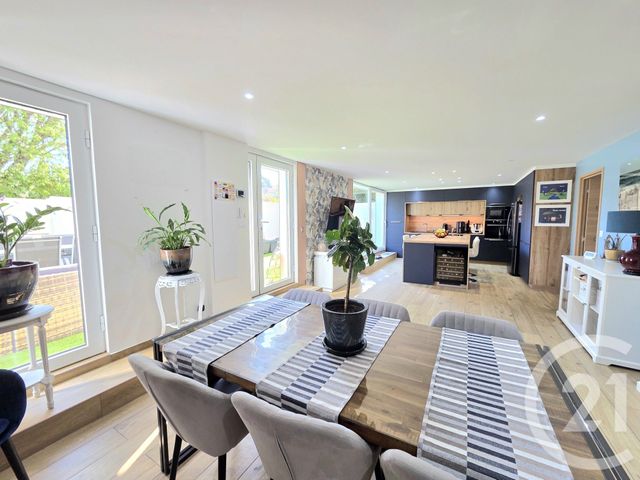 Appartement F5 à vendre - 5 pièces - 130.0 m2 - ALLAUCH - 13 - PROVENCE-ALPES-COTE-D-AZUR - Century 21 Concept Immobilier