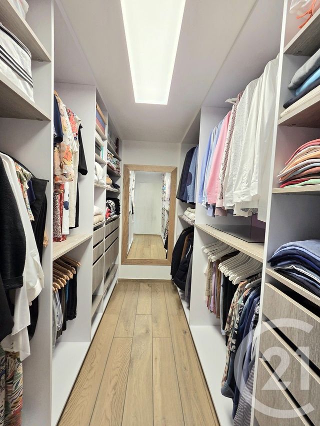 Appartement F5 à vendre - 5 pièces - 130.0 m2 - ALLAUCH - 13 - PROVENCE-ALPES-COTE-D-AZUR - Century 21 Concept Immobilier