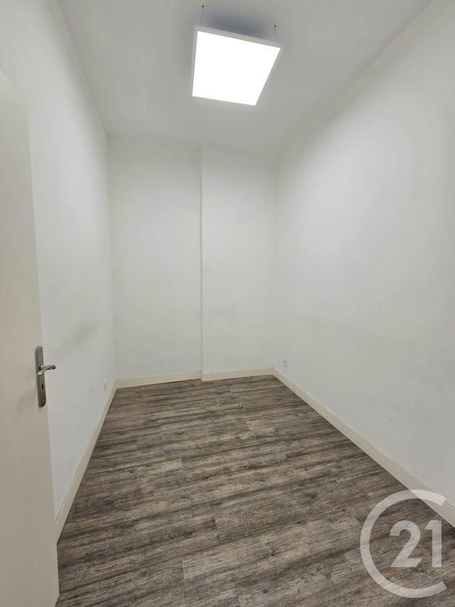 divers à louer - 91.0 m2 - ALLAUCH - 13 - PROVENCE-ALPES-COTE-D-AZUR - Century 21 Concept Immobilier