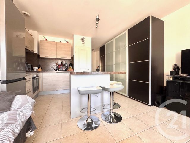 Appartement T2 à vendre - 2 pièces - 41.95 m2 - ALLAUCH - 13 - PROVENCE-ALPES-COTE-D-AZUR - Century 21 Concept Immobilier