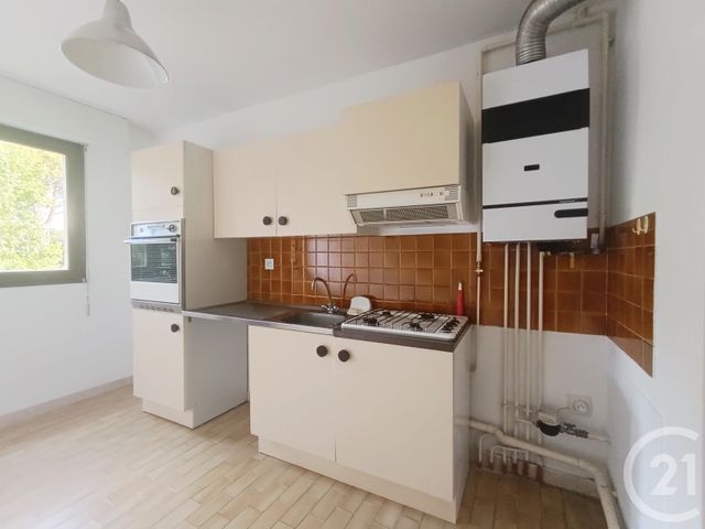 Appartement T2 à louer - 2 pièces - 55.98 m2 - MARSEILLE - 13012 - PROVENCE-ALPES-COTE-D-AZUR - Century 21 Concept Immobilier