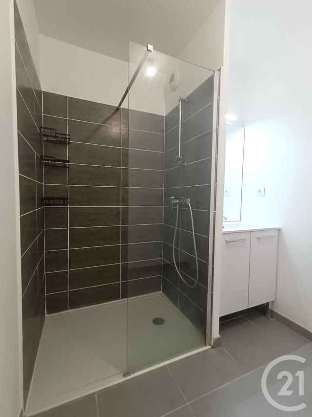 Appartement T2 à louer - 2 pièces - 38.45 m2 - AURIOL - 13 - PROVENCE-ALPES-COTE-D-AZUR - Century 21 Concept Immobilier