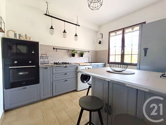 Appartement T4 à louer - 4 pièces - 85.02 m2 - ALLAUCH - 13 - PROVENCE-ALPES-COTE-D-AZUR - Century 21 Concept Immobilier