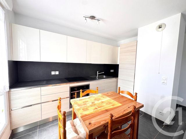 Appartement T3 à louer - 3 pièces - 60.0 m2 - MARSEILLE - 13013 - PROVENCE-ALPES-COTE-D-AZUR - Century 21 Concept Immobilier