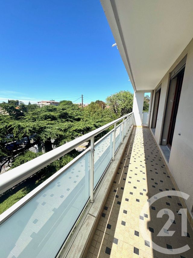 Appartement T4 à louer - 4 pièces - 78.0 m2 - MARSEILLE - 13012 - PROVENCE-ALPES-COTE-D-AZUR - Century 21 Concept Immobilier
