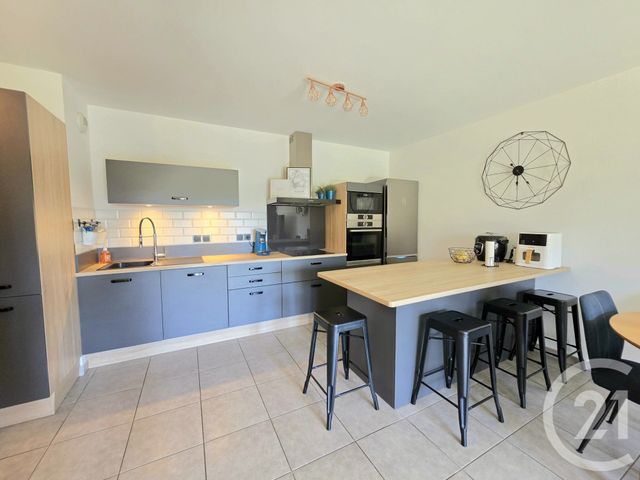 Appartement T3 à vendre - 3 pièces - 68.0 m2 - ALLAUCH - 13 - PROVENCE-ALPES-COTE-D-AZUR - Century 21 Concept Immobilier