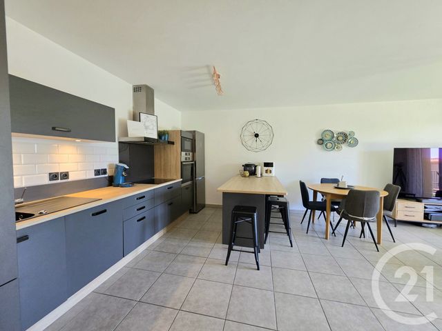 Appartement T3 à vendre - 3 pièces - 68.0 m2 - ALLAUCH - 13 - PROVENCE-ALPES-COTE-D-AZUR - Century 21 Concept Immobilier