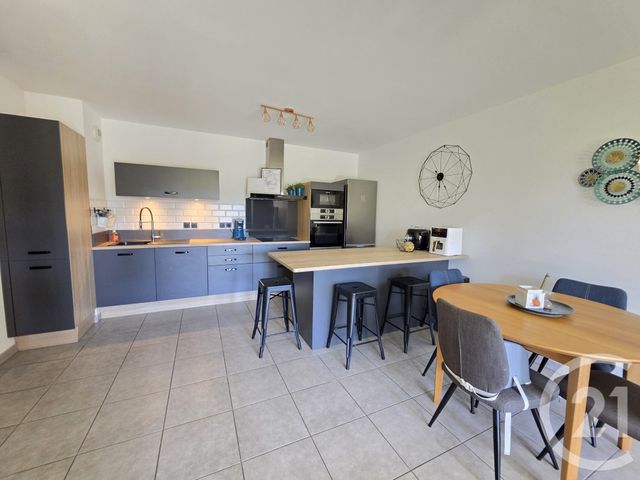 Appartement T3 à vendre - 3 pièces - 68.0 m2 - ALLAUCH - 13 - PROVENCE-ALPES-COTE-D-AZUR - Century 21 Concept Immobilier