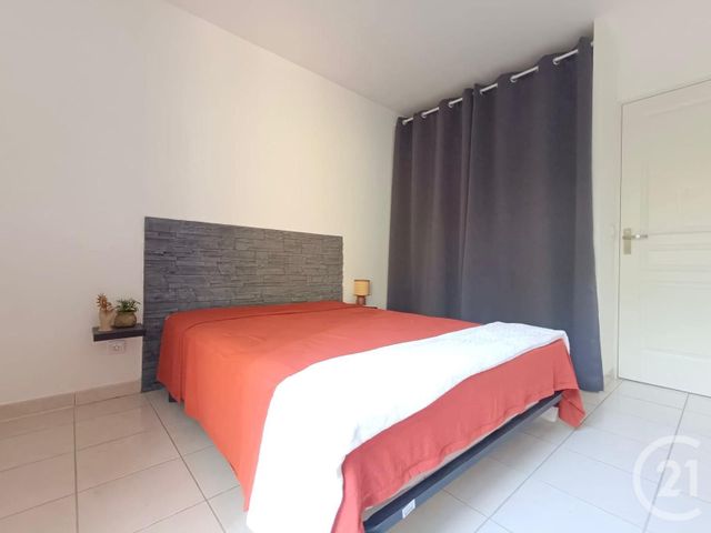 Appartement T2 à louer - 2 pièces - 41.88 m2 - MARSEILLE - 13013 - PROVENCE-ALPES-COTE-D-AZUR - Century 21 Concept Immobilier