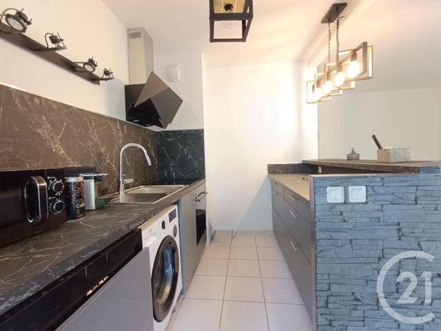 Appartement T2 à louer - 2 pièces - 41.88 m2 - MARSEILLE - 13013 - PROVENCE-ALPES-COTE-D-AZUR - Century 21 Concept Immobilier