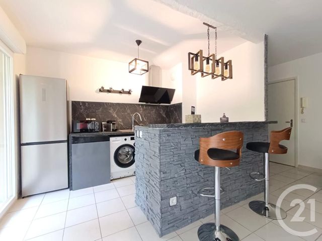 Appartement T2 à louer - 2 pièces - 41.88 m2 - MARSEILLE - 13013 - PROVENCE-ALPES-COTE-D-AZUR - Century 21 Concept Immobilier