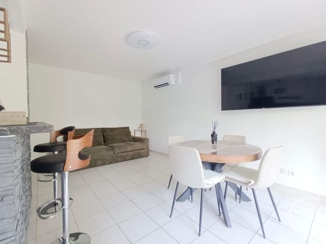 Appartement T2 à louer - 2 pièces - 41.88 m2 - MARSEILLE - 13013 - PROVENCE-ALPES-COTE-D-AZUR - Century 21 Concept Immobilier
