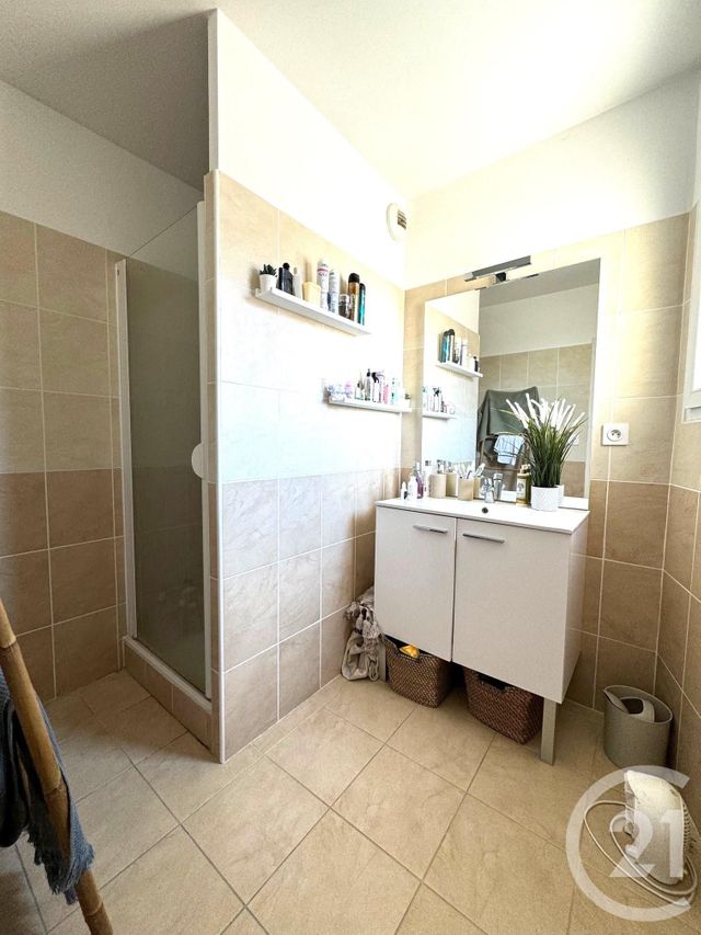 Appartement F2 à louer - 2 pièces - 41.0 m2 - ALLAUCH - 13 - PROVENCE-ALPES-COTE-D-AZUR - Century 21 Concept Immobilier