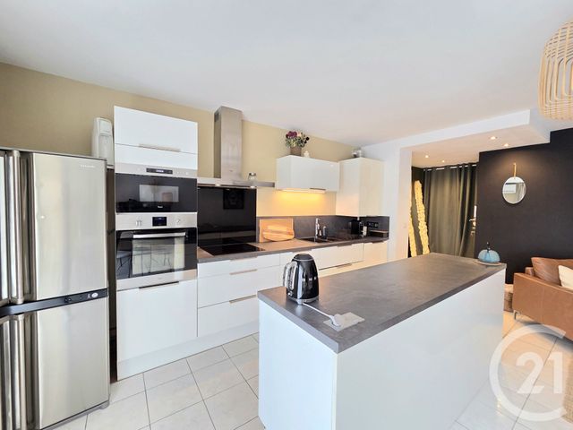 Appartement F4 à vendre - 4 pièces - 83.0 m2 - PLAN DE CUQUES - 13 - PROVENCE-ALPES-COTE-D-AZUR - Century 21 Concept Immobilier